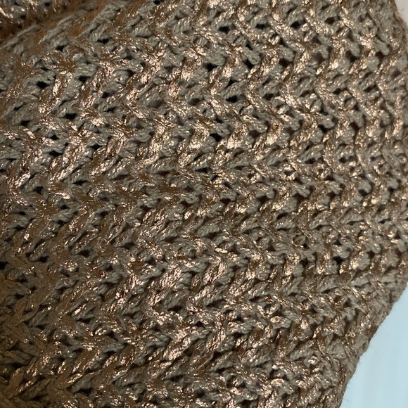 Chico’s loose knit crew neckline sweater! Copper metallic reflections, Size Med - Picture 4 of 15
